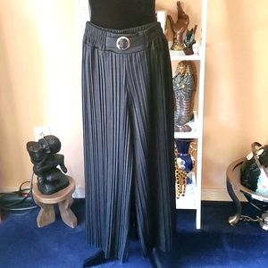 🌻Black Flare Pants